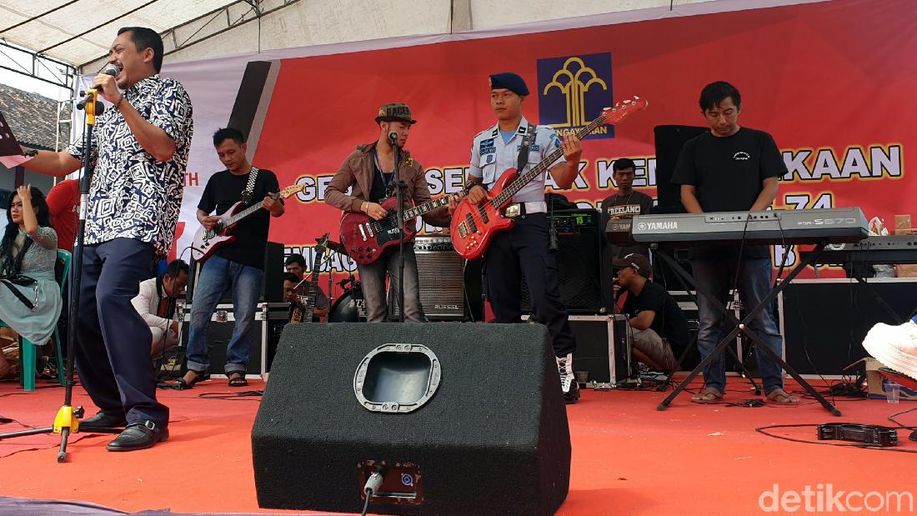 Kenalkan Lajur Band, Grup Musik Gabungan Petugas-Napi Lapas Cianjur detik.id/V2Ffjj