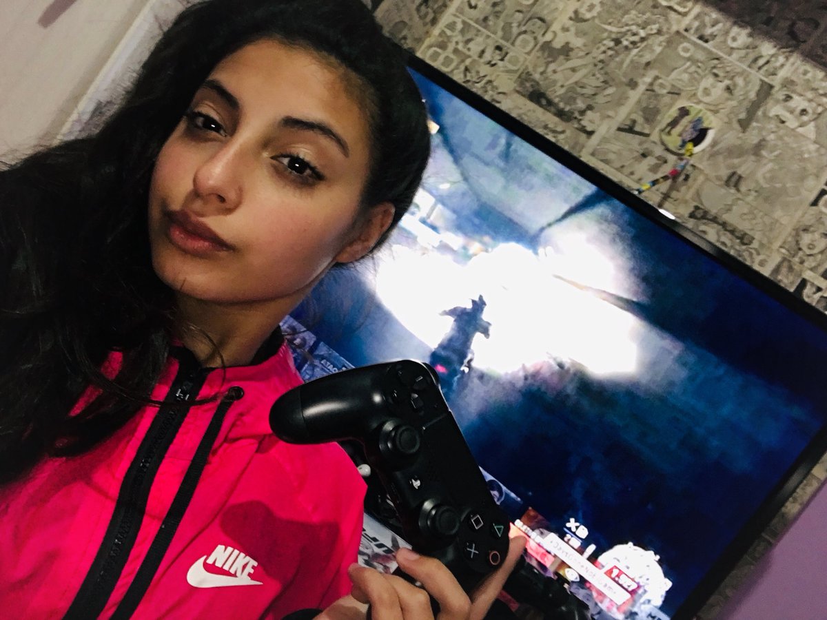 StanczykWellen's tweet photo. @ZordonOficial @octaviobuzz @spacebrasil SEXTOU!!!!! Naquele pique de #DaysGoneNoEIGames As melhores madrugadinhas são no #EiGames BORAA PLAYAR MARILENES🖤🎮.  AMO MUITO VOCÊ MAGRÃO Me bota na telinhaa ai Zordinhooo! @ZordonOficial @octaviobuzz @spacebrasil https://t.co/q2TwWcPNi5