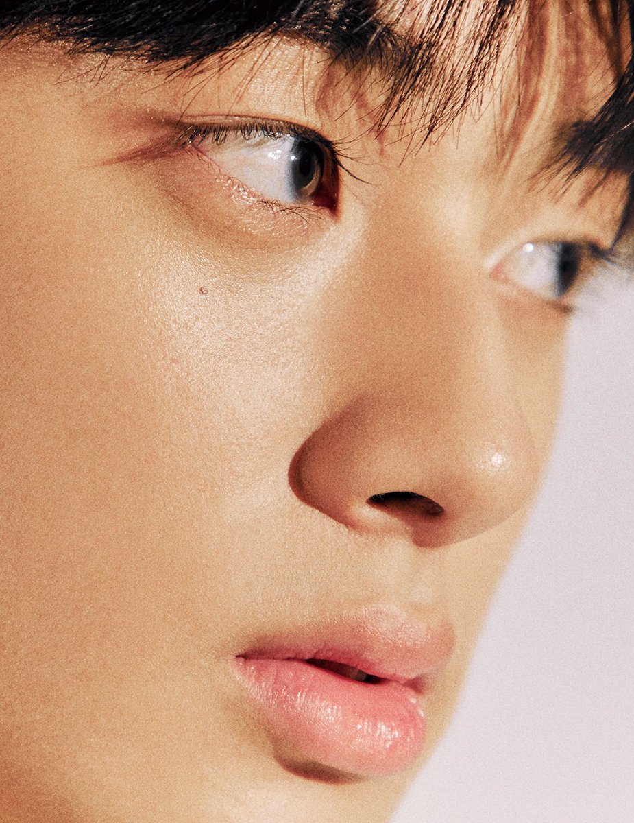 열아홉, 민규

민규의 노력은 진짜다. 노력은 배신하지 않는다.

#KimMinkyu #김민규

더 많은 화보와 기사는 <데이즈드> 9월호에서 만나볼 수 있습니다. Check out more of our editorials and articles in DAZED KOREA September print issue.
