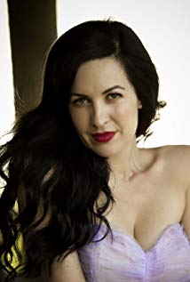 Happy Birthday to the lovely Grey DeLisle-Griffin my favourite voice actress 