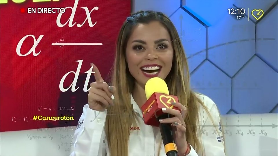 rosario698's tweet photo. Lloro de risa con esto JAJAJAJAJAJA la Re inteligente!!! @gabyramiirezz #Cancerotón https://t.co/kKRJMJy7tH