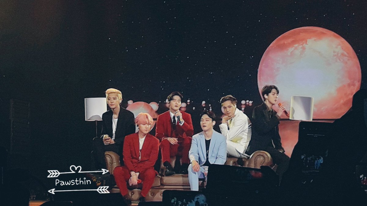 PawsThin's tweet photo. Life is made of small moments like this! 💞
Thank you @PULPLiveWorld and @happeehour for making this posible!
 
HOY @weareoneEXO pinagod nyo ko! Putek sakit ng buong katawan ko 🤣🤣 사랑해요😘
#EXplOrationinManilaDay1 #EXplOrationinManila
#EXplOrationinManilaDay2 https://t.co/w4gMIBVtFz