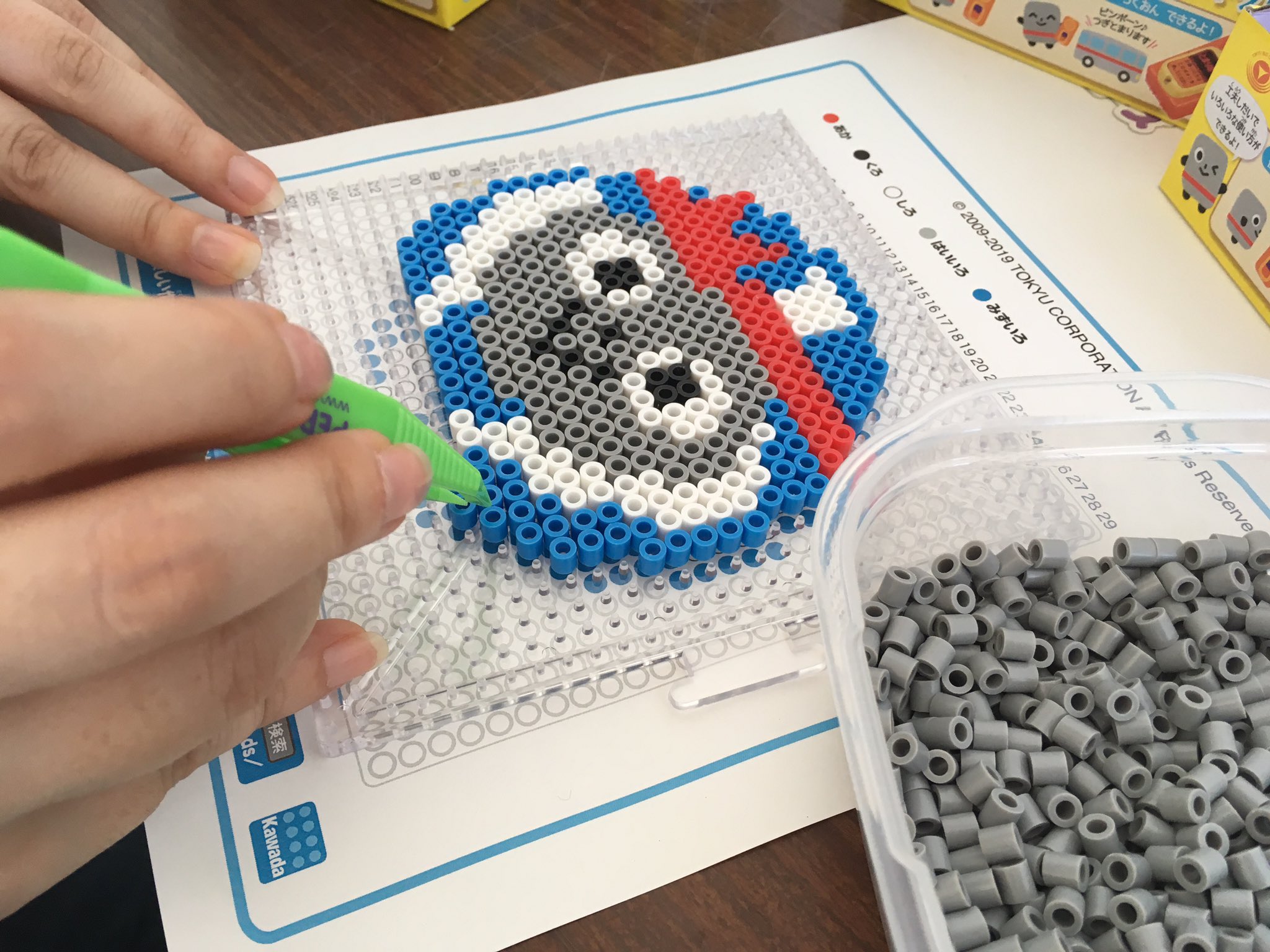 توییتر 東急バス株式会社 公式 در توییتر イベント 本日 19川崎の車窓から ワークショップ企画 パーラービーズで東急バスのキャラクター ノッテちゃんを作ろう では サッカーボールノッテちゃんと 麦わら帽子ノッテちゃんの２種類をご用意 初心者でも