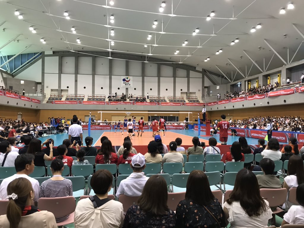柄谷雅紀 バレーボール男子の親善試合 日本vs中国 薩摩川内 キャパ30人の席がガラガラです テレビもネット配信もなし バスケットボールは２日前にさいたまスーパーアリーナで人越え テレビ中継もありました この歴然とした差 バレー協会