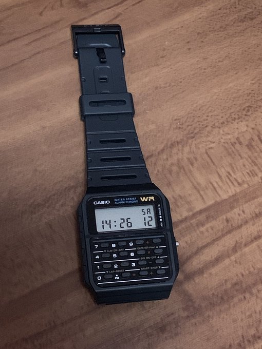 ダークナイトのジョーカーが付けてた腕時計メーカーはカシオ Ca 53w 1z お手頃価格で通販でも購入可能 花凛雑記