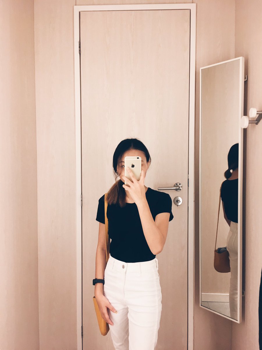 alyssaanngait's tweet photo. My simple outfit 😹 https://t.co/Lq1FE24BJh