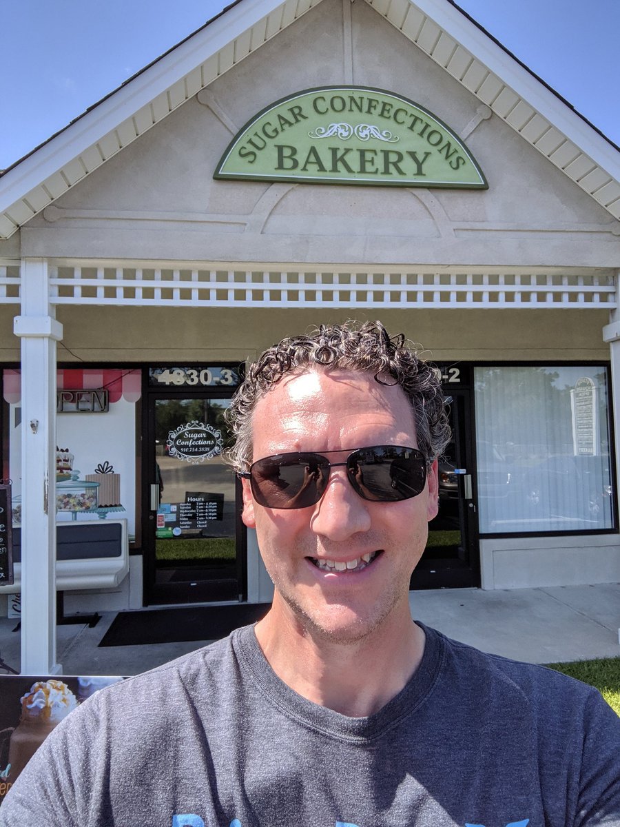 LowcntryYankee's tweet photo. 2 key lime tarts, 2 chocolate chip cookies, 1 lemon bar, and a free sample of salted butterscotch frappucino. THANKS, Sugar Confections Bakery in #Shallotte, NC! #LowcountryYankee #MindfulEating #SavorEachBite #dessert @eringreeson @TownofShallotte @BrunscoBeaches https://t.co/wED6l9B15C