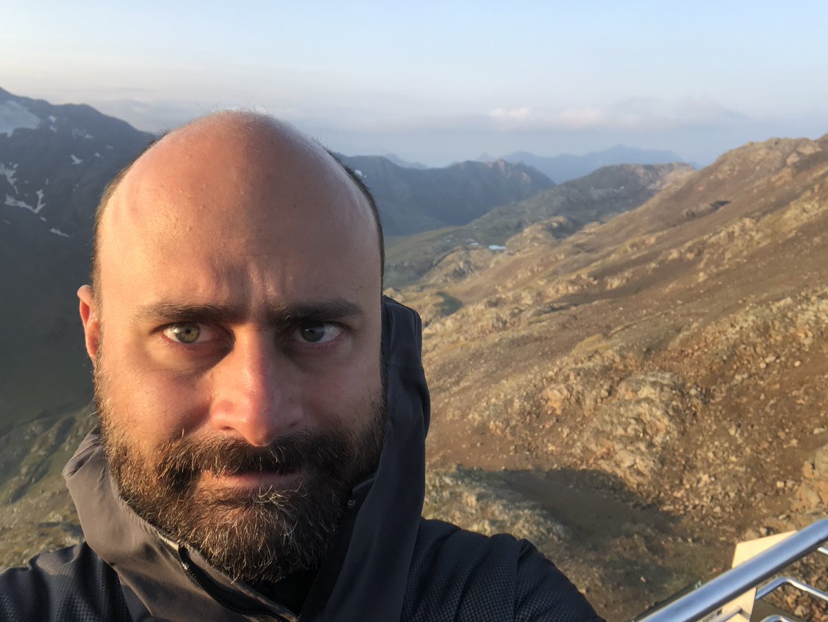 Una notte sul più alto <a href="/airbnb/">Airbnb</a> d’Europa. #Top in senso letterale.   #chaletlevissima3000 #chaletlevissima #bormio3000 #bormio #heaven3000 #levissima3000 #everydayclimbers #valtellina #inlombardia #summerinlombardia #lombardia #igerssondrio #yallerssondrio