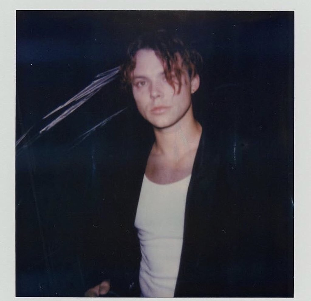5SOSAsia_'s tweet photo. BTS of #5SOSTeeth https://t.co/yfE4LvqyOZ