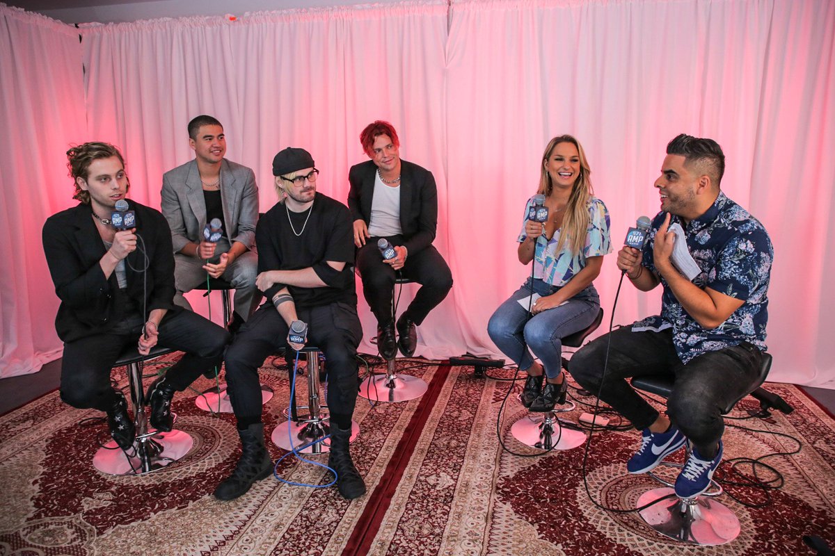 5SOSAsia_'s tweet photo. 📷 : @971AMPRadio https://t.co/TTA2SyHy3l