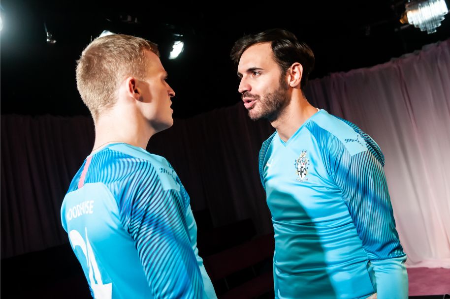 MyTheatreMates's tweet photo. Catch your last chance to see @SlidingTackleCo's #TargetMan today at @KingsHeadThtr. 

"Mark Starling’s writing is gripping": That's what British Theatre said abotu the play following a gay footballer in the Premier League

Check out the review: https://t.co/GNuEdBhrKQ

#Featured https://t.co/l8vBUuXEk2