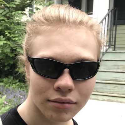 evanhardatwork's tweet photo. #NewProfilePic https://t.co/5TdN8TOVcM