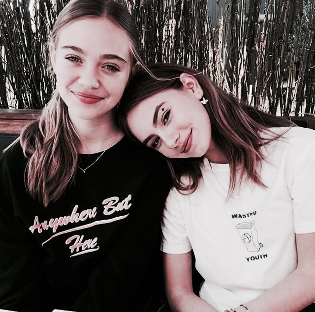 violettesuit's tweet photo. ✧ ❀ Two;
         ⋆
✦  .  　  　　
  　*  　in one.
　  ✹
  .❀  ·   #Casslet
 .  　　　 ✧　  ⋆　 ✵   
  　    ✷  ❀ https://t.co/aHVRpqGfOS