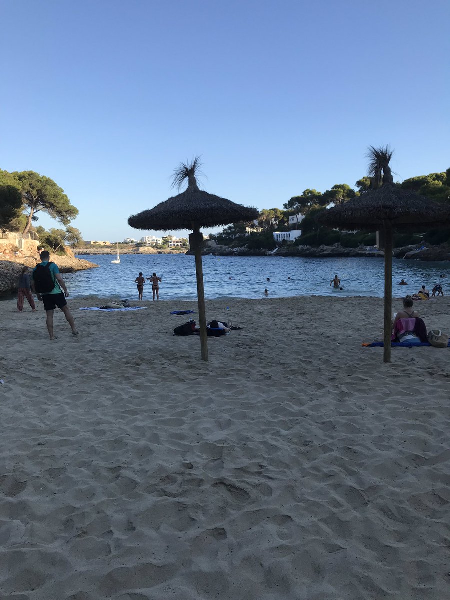 GeorGi_Garcia's tweet photo. Palma de Mallorca. #Calagran// #Calaesmeralda // #CalaDโor // #CalaMondrago. #sinfiltro ๐๐๐ https://t.co/2vUIyxYNRx