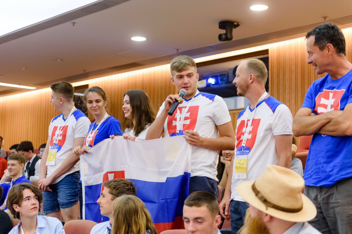 iGeo2019's tweet photo. iGeo 2019 - Team Introduction 
Team Serbia 🇷🇸 
Team Slovakia 🇸🇰 
Team Slovenia 🇸🇮 
Team Switzerland 🇨🇭 

#iGeo #iGeo2019 #Geography #EdUHK https://t.co/zwdMxQvfLX