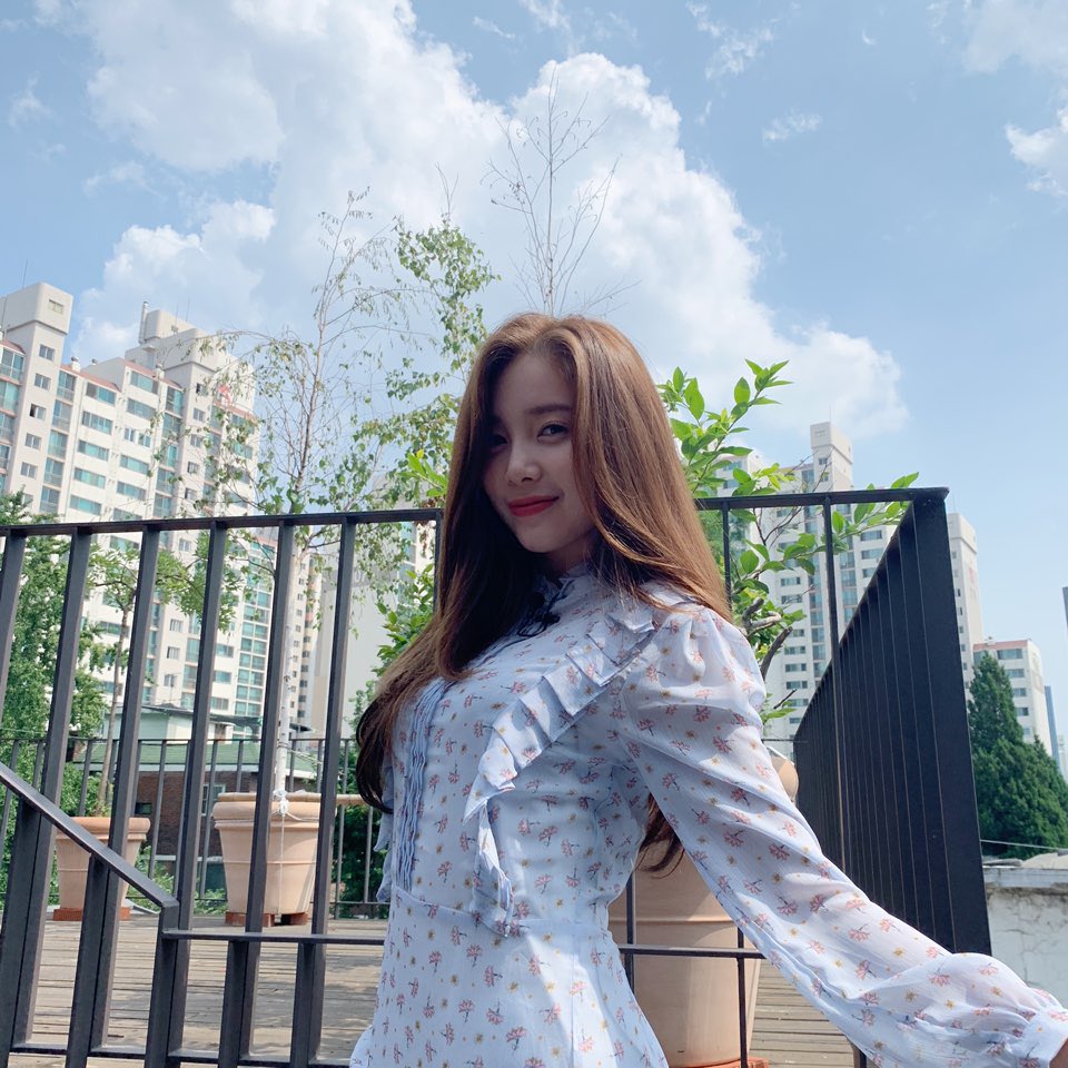 APRIL_DSPmedia's tweet photo. #HAPPY_APRIL_DAY  #FallingInAPRIL_4years https://t.co/TM7cfCjNUw