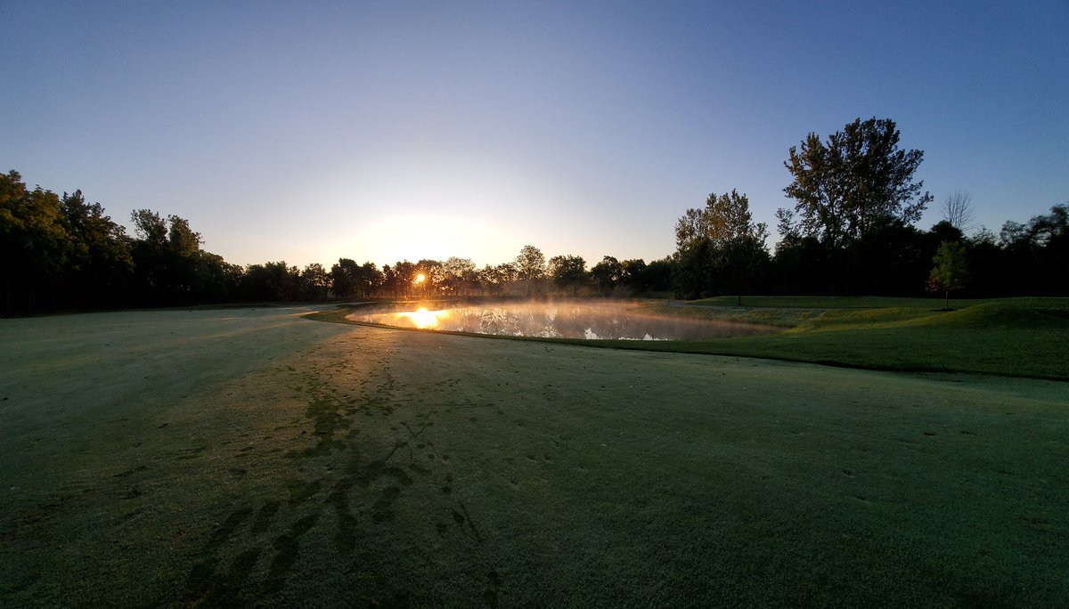 ChathamAgronomy's tweet photo. Beautiful, fall-like morning for 2019 Men's Club Championship! Should be a great day for golf! #ouroffice https://t.co/OhhBuz8Sq2