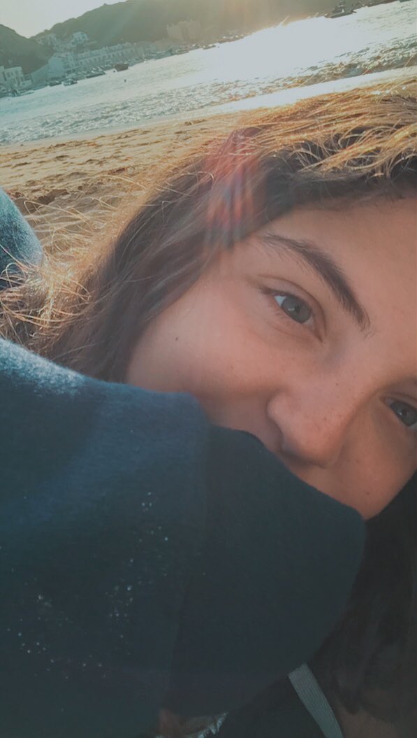 balsamicashton's tweet image. 💫 Late night devil, put your hands on me

                 And never, never, never            
                    ever let go 💫

#Teeth5SOS @5SOS #StreamTeeth