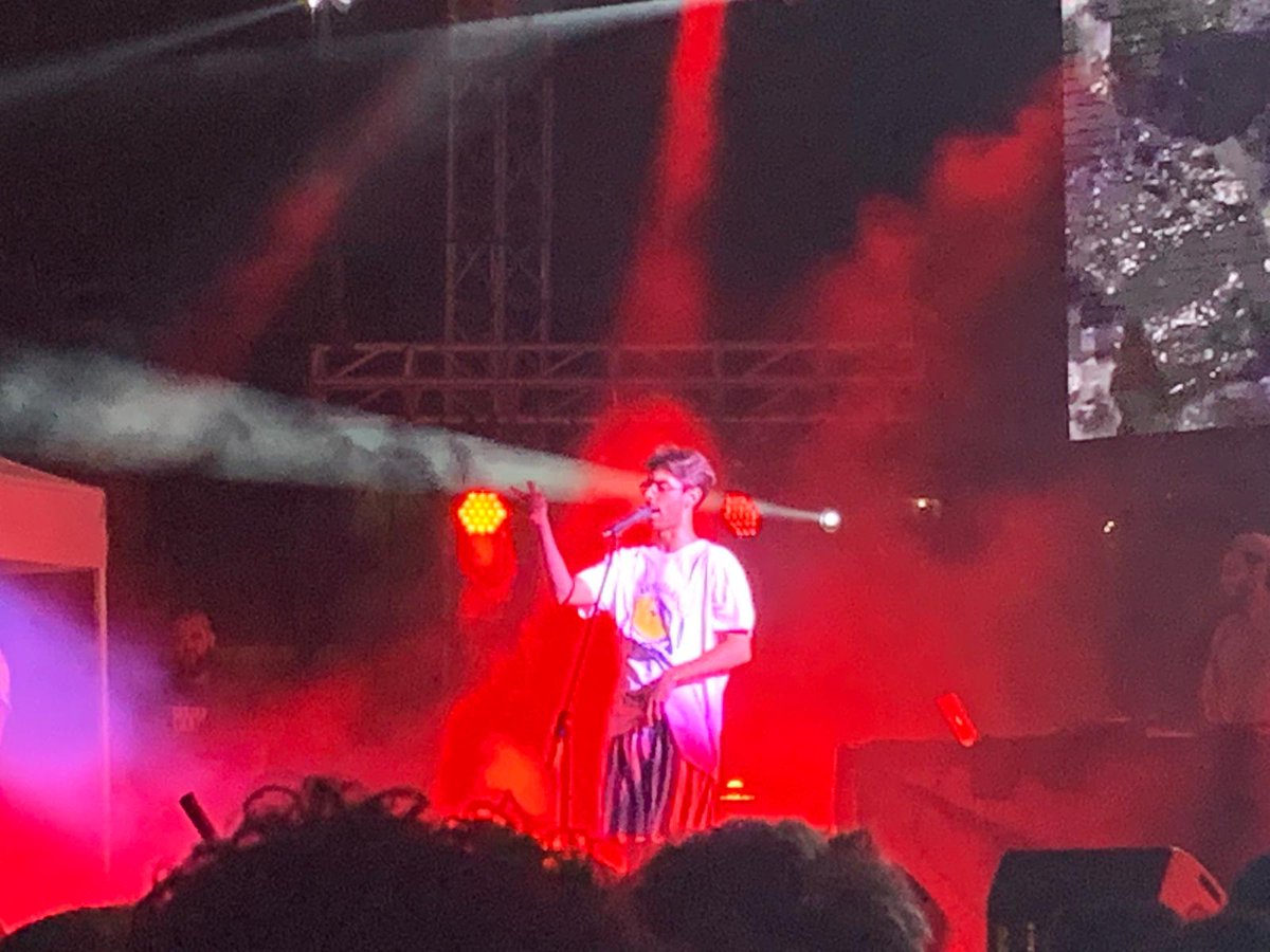 RockingNws's tweet photo. Os dejamos también con un momento anoche de @LocoplayaRap con @Don_Patricito 

#PheFestival #Tenerife #concierto #festival https://t.co/xTz4wvNDvj