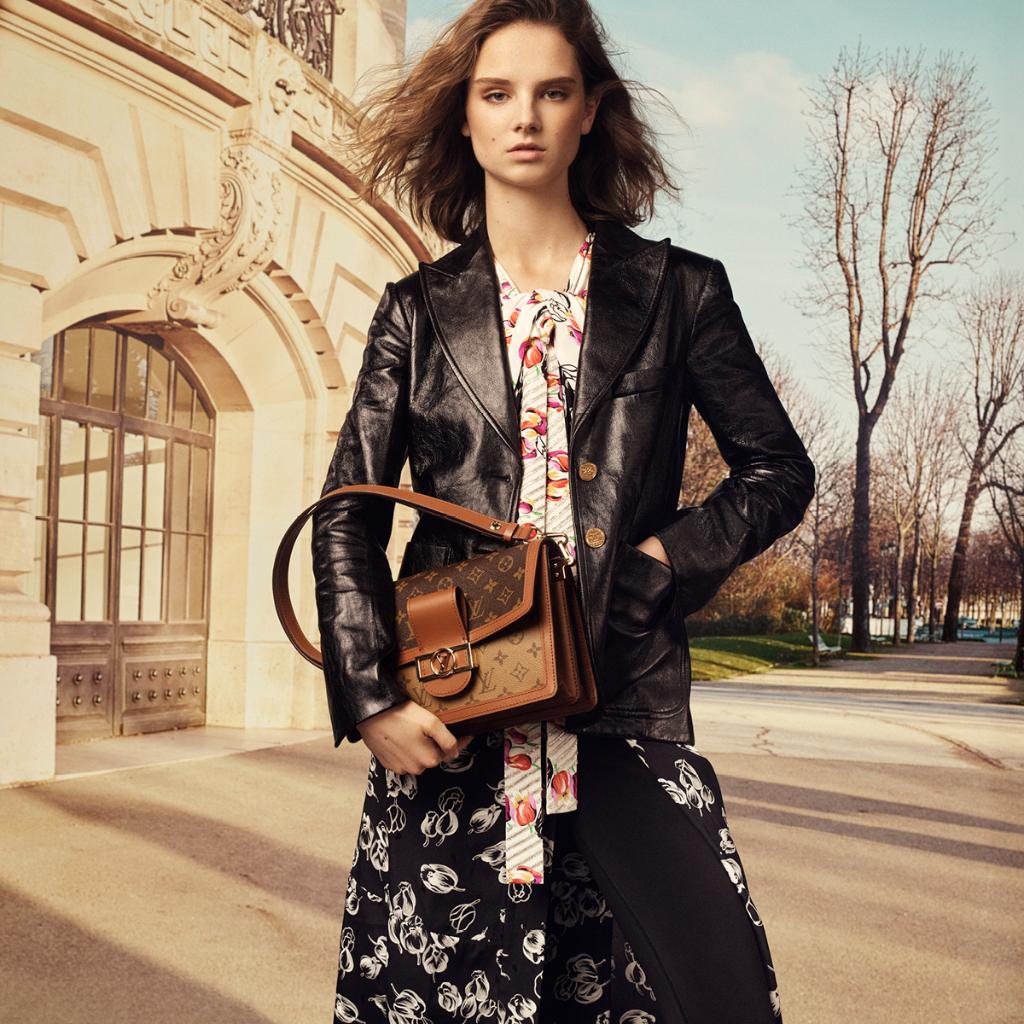 Louis Vuitton Dauphine Leather Handbag