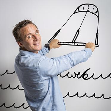 Maak kennis met ons team...
Overdag is hij developer, maar in zijn vrije tijd ontpopt onze Florian zich als een ware Kiter. Er wordt wat af gesurft!

webjongens.nl/ons-team