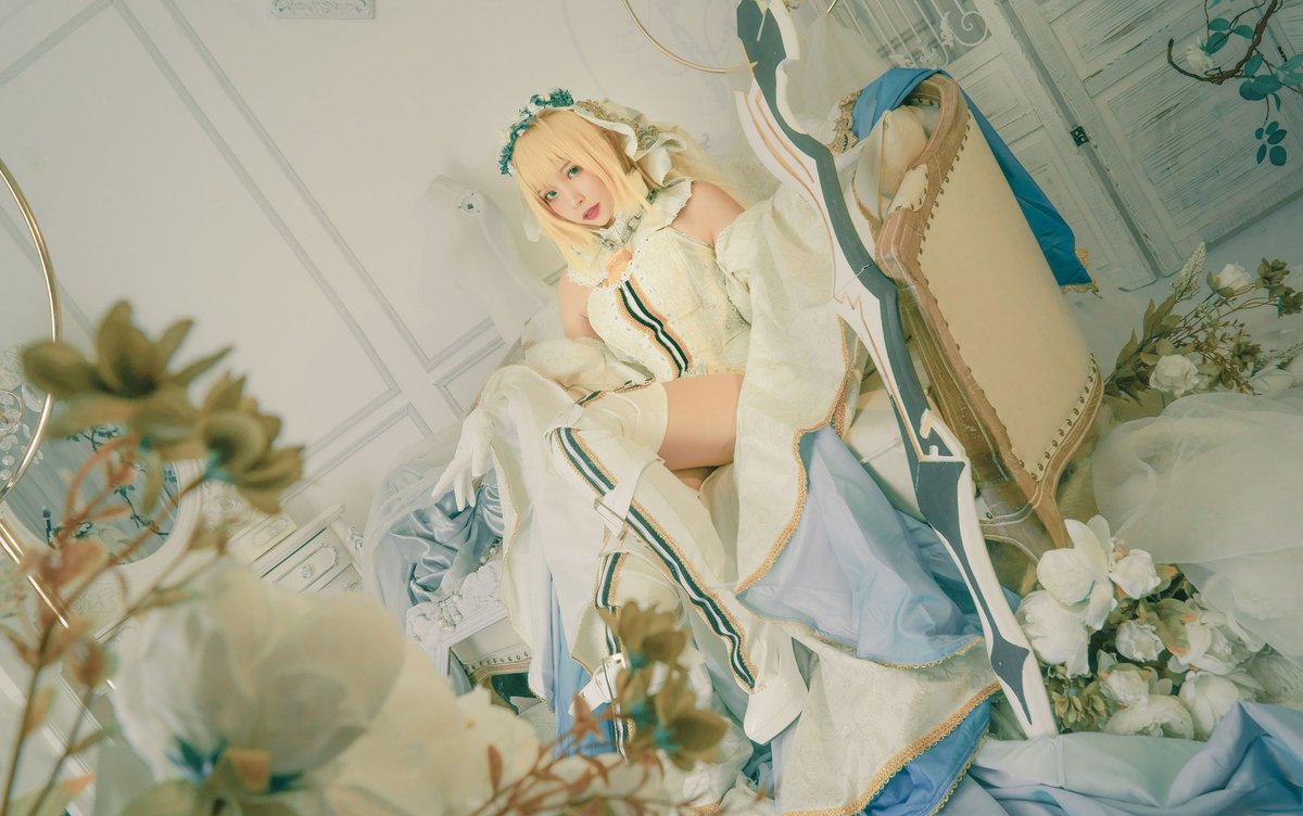 ネロ花嫁ｗ

"唔母！这身打扮余非常喜欢"
この格好が好きｗ

Phx:@全能网友七尾狐 
スタジオ:@三狗摄影棚 https://t.co/SXMkinhFIS