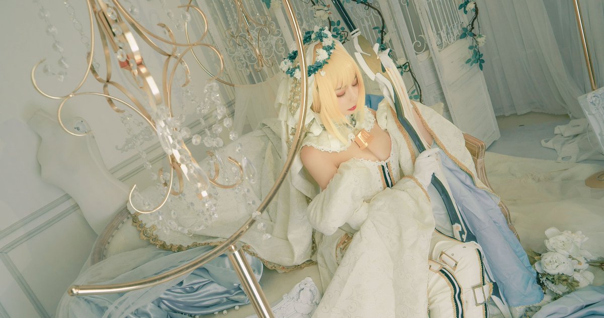ネロ花嫁ｗ

"唔母！这身打扮余非常喜欢"
この格好が好きｗ

Phx:@全能网友七尾狐 
スタジオ:@三狗摄影棚 https://t.co/SXMkinhFIS