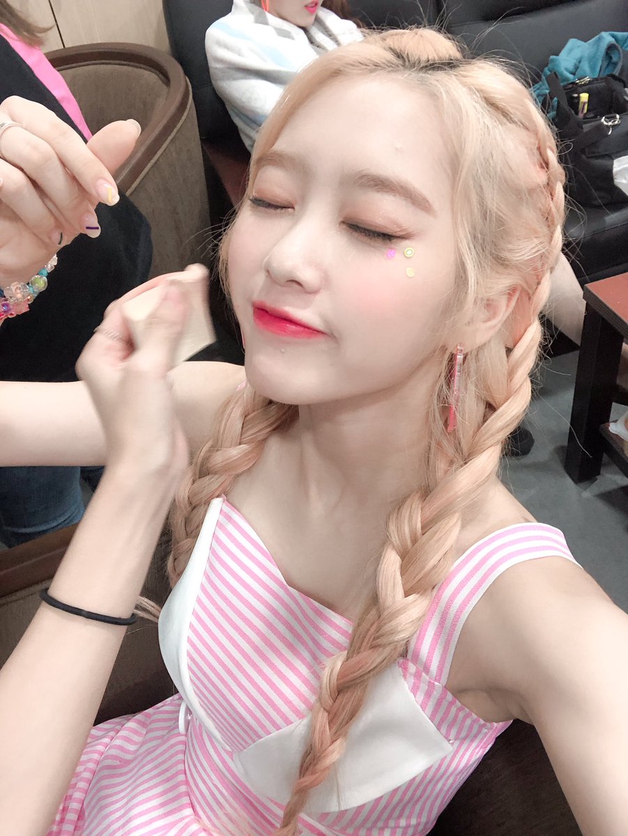 오마이걸 (OH MY GIRL) tweet media