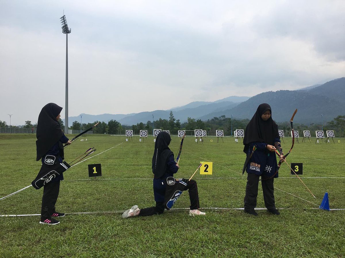 kesunas2019's tweet photo. Sedutan Hari Kedua KESUNAS SMI 2019 🔥 #kesunassmi19 #kesunassmi2019 #kesunas19 #muslehkita #upsiprotoncity https://t.co/x90Df1kqlA