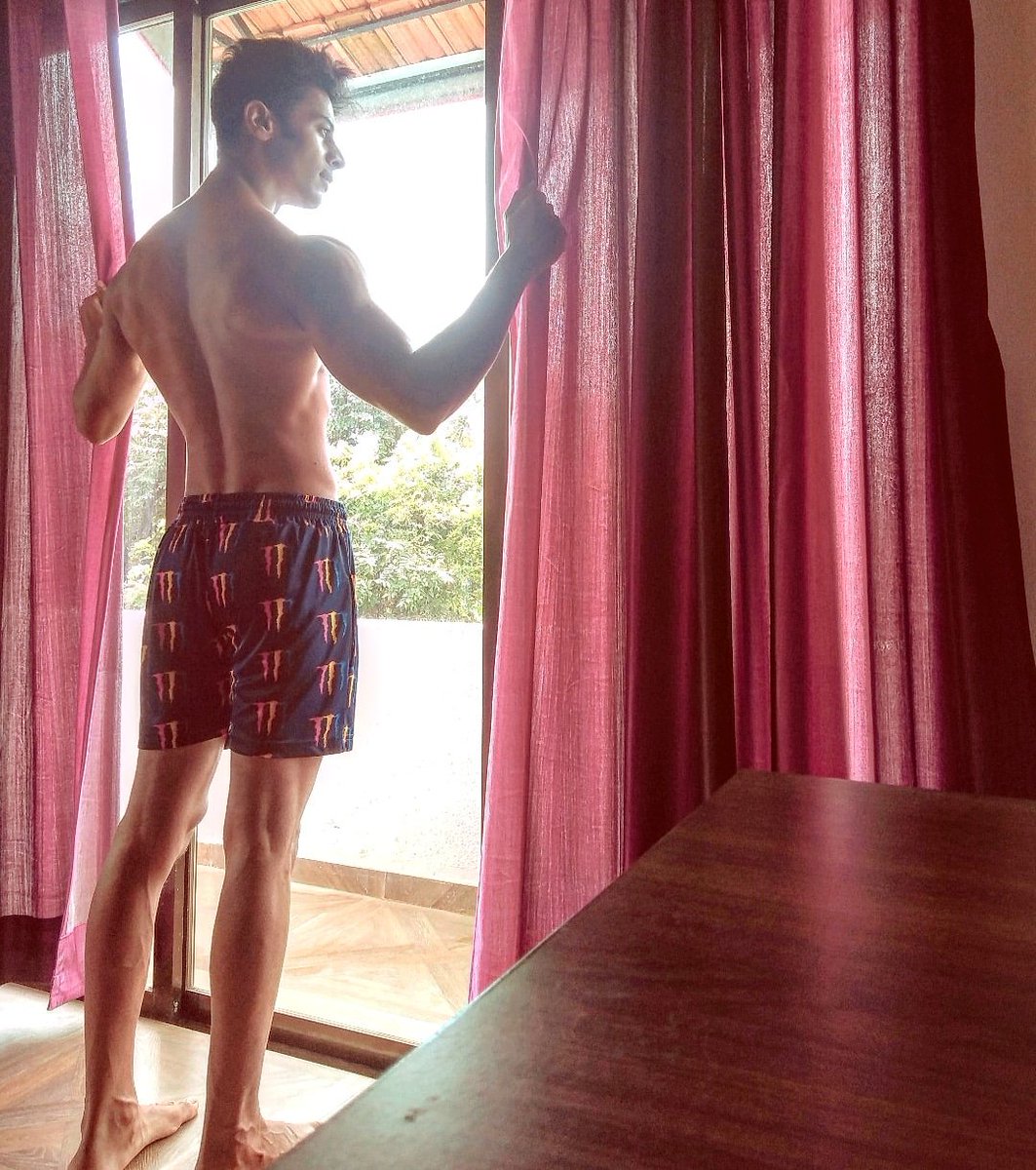 HModelic's tweet photo. #weekends #outdoors #leanmuscle #ribbed #fitnessmodel #sixpacks #picsart #pictureday #photooftheday #karjat #karjatdiaries #karjatfarmhouse https://t.co/z7iyDBp4BM
