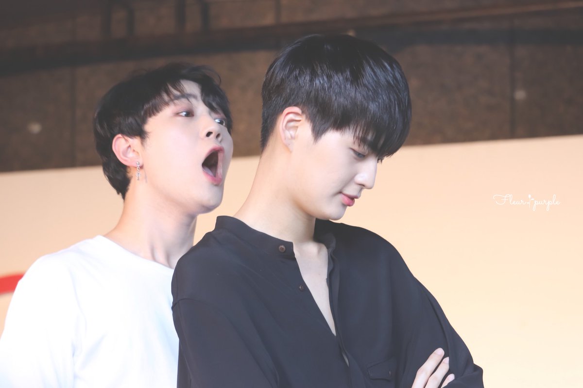 Fleurr_Purple's tweet photo. 180721

비토&amp;고결☀️🌬🌬ㅋㅋ

#업텐션 #UP10TION  @UP10TION 
#고결 #비토 #BITTO #KOGYEOL
#HAPPYBITTODAY
#두근두근_하트비토_데이 https://t.co/e65MnfhpML