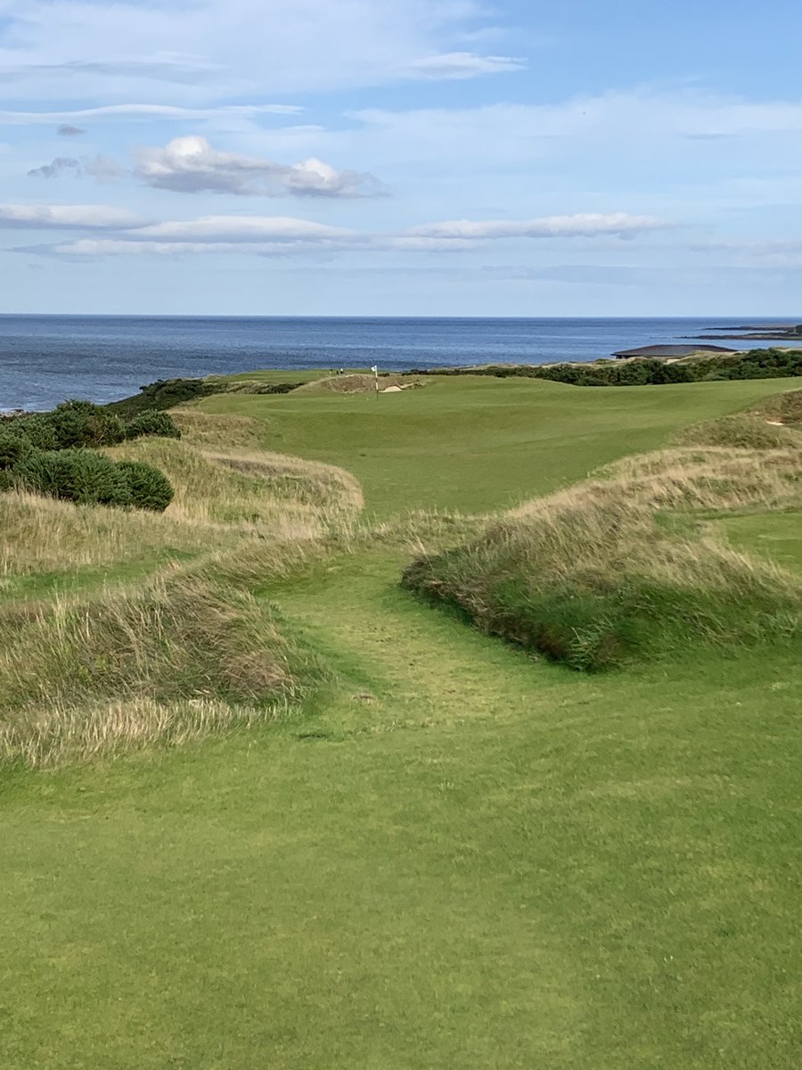jimmythebunch's tweet image. A few holes evening gowf on the #castlecourse @TheHomeofGolf awesome views! Loving @linksandkings