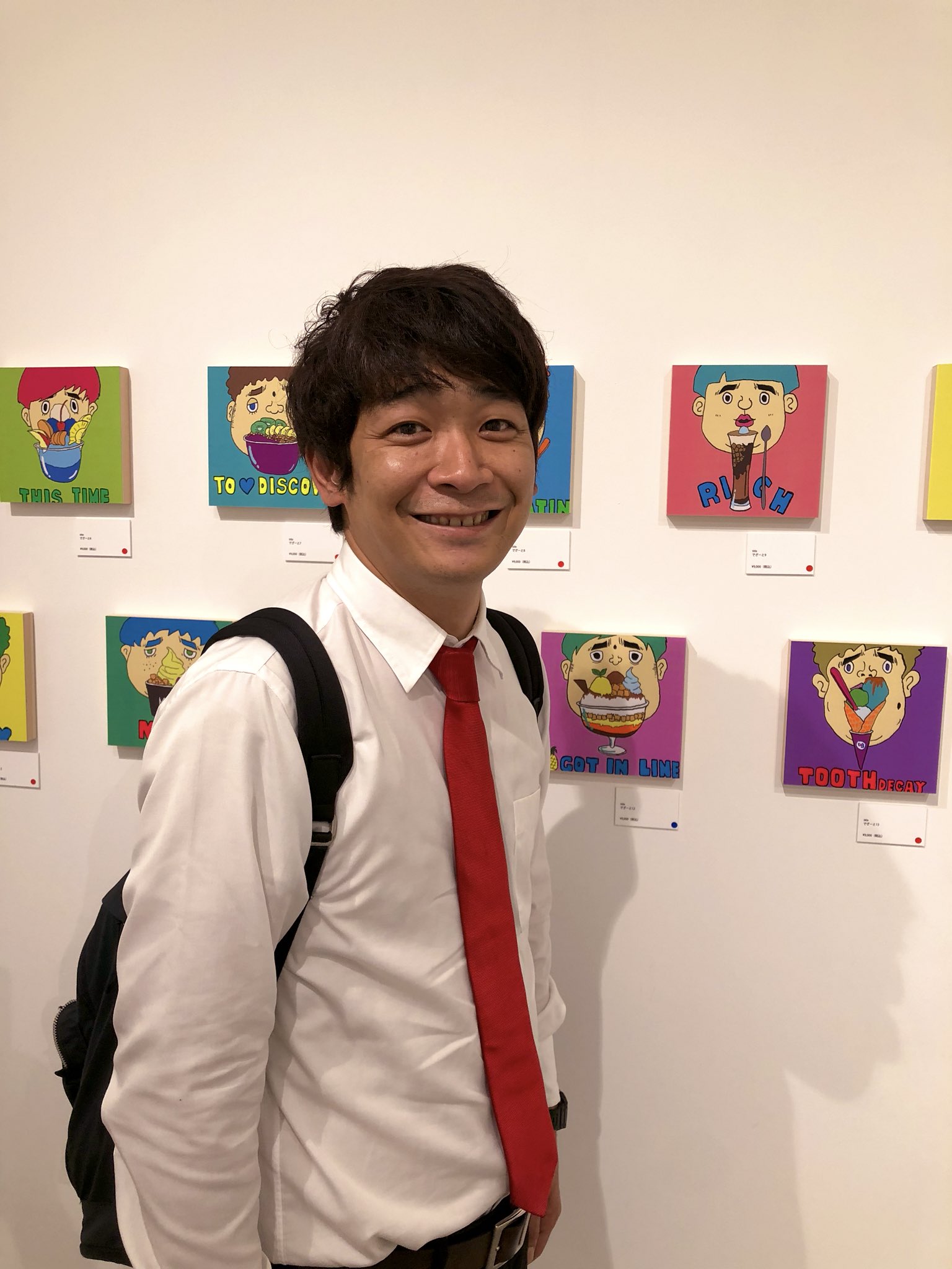 銀シャリ鰻 劇場合間にアキナ秋山の個展 癒し 銀シャリ鰻 劇場合間にアキナ秋山の個展 癒し