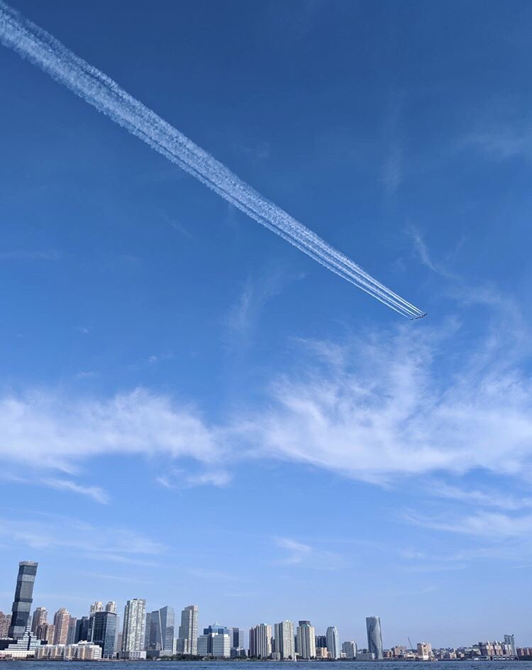 MB_EjectEject's tweet photo. We’ve seen some fantastic photos from Thursday in New York, thank you everyone who took part and helped capture this iconic moment. Here are our favourite shots sent in by @sealedchatterbox on Instagram, the winner of our prize! #hudsonflight
Here are the photographs... https://t.co/DCcbqATwrC
