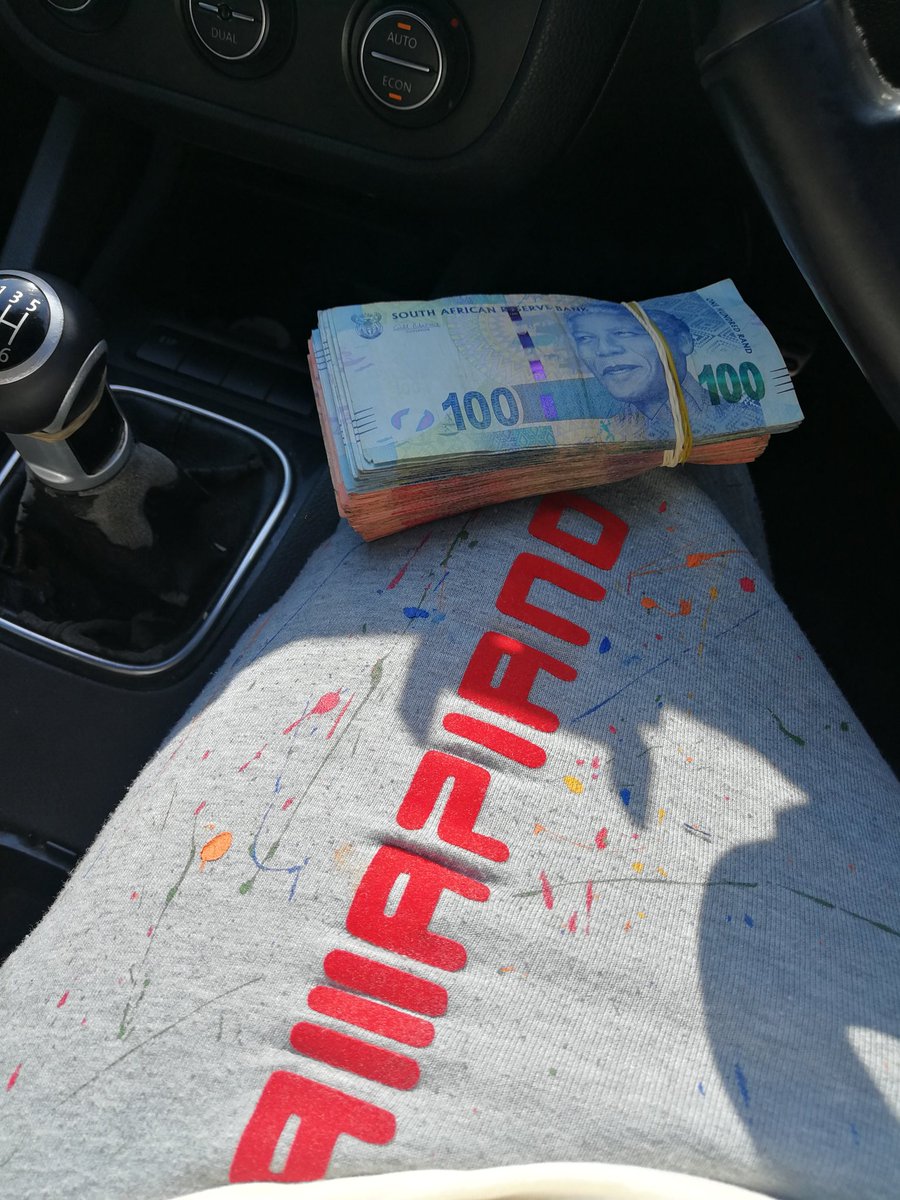 benzito142's tweet photo. #PrettyGirlsLoveAmapiano or Money ๐ต ๐ค or Both ๐
#AmaPianolifestyle
#AMAPIANOWEEKEND https://t.co/nZNpXzkvv7