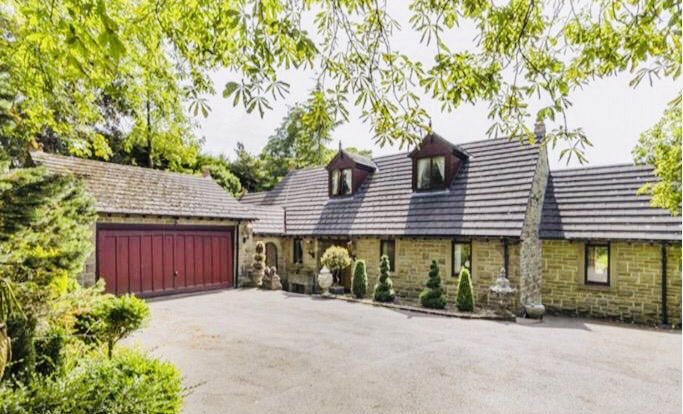 franceandassoc's tweet photo. We attended a property this week to meet a young family, and have been appointed to manage the full adaptation and extension for this sizeable residence. #franceandassociates #architecture #designfordisability #enablethroughdesign #accessibility #homeadaptations #ciat #rics #riba https://t.co/DG3ISMaEht
