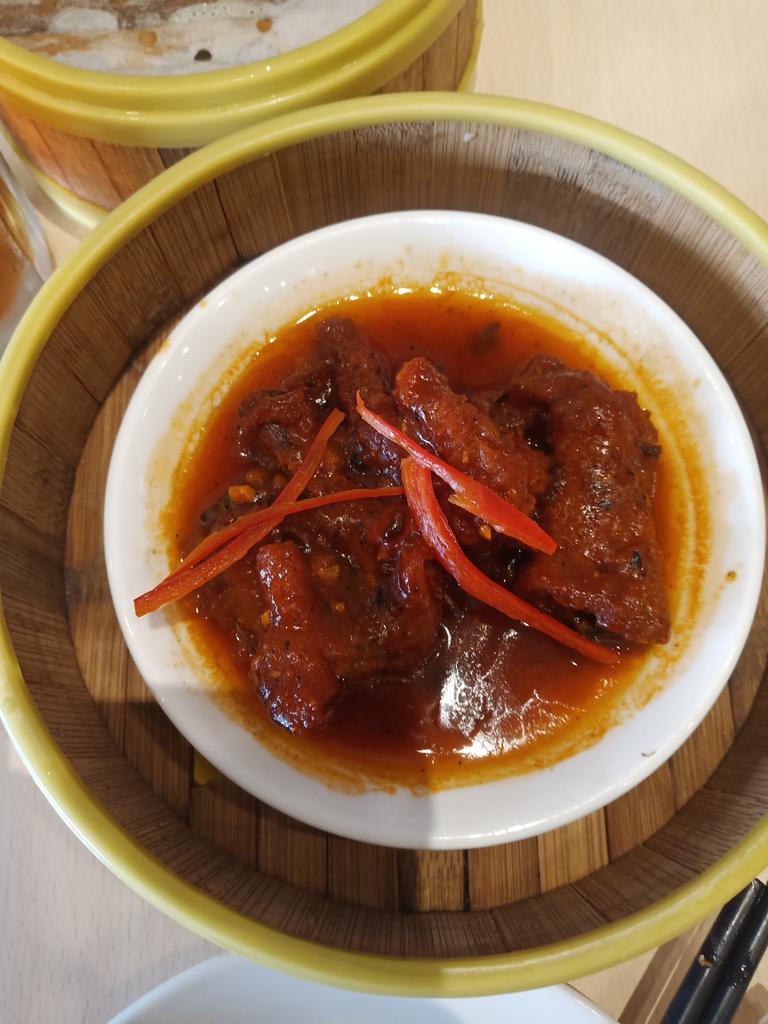 Ivete1303's tweet photo. My fav fong zau.  Best service... Cool @ImperialKitche @imperialkitchensmb https://t.co/YL9SUv2z7y
