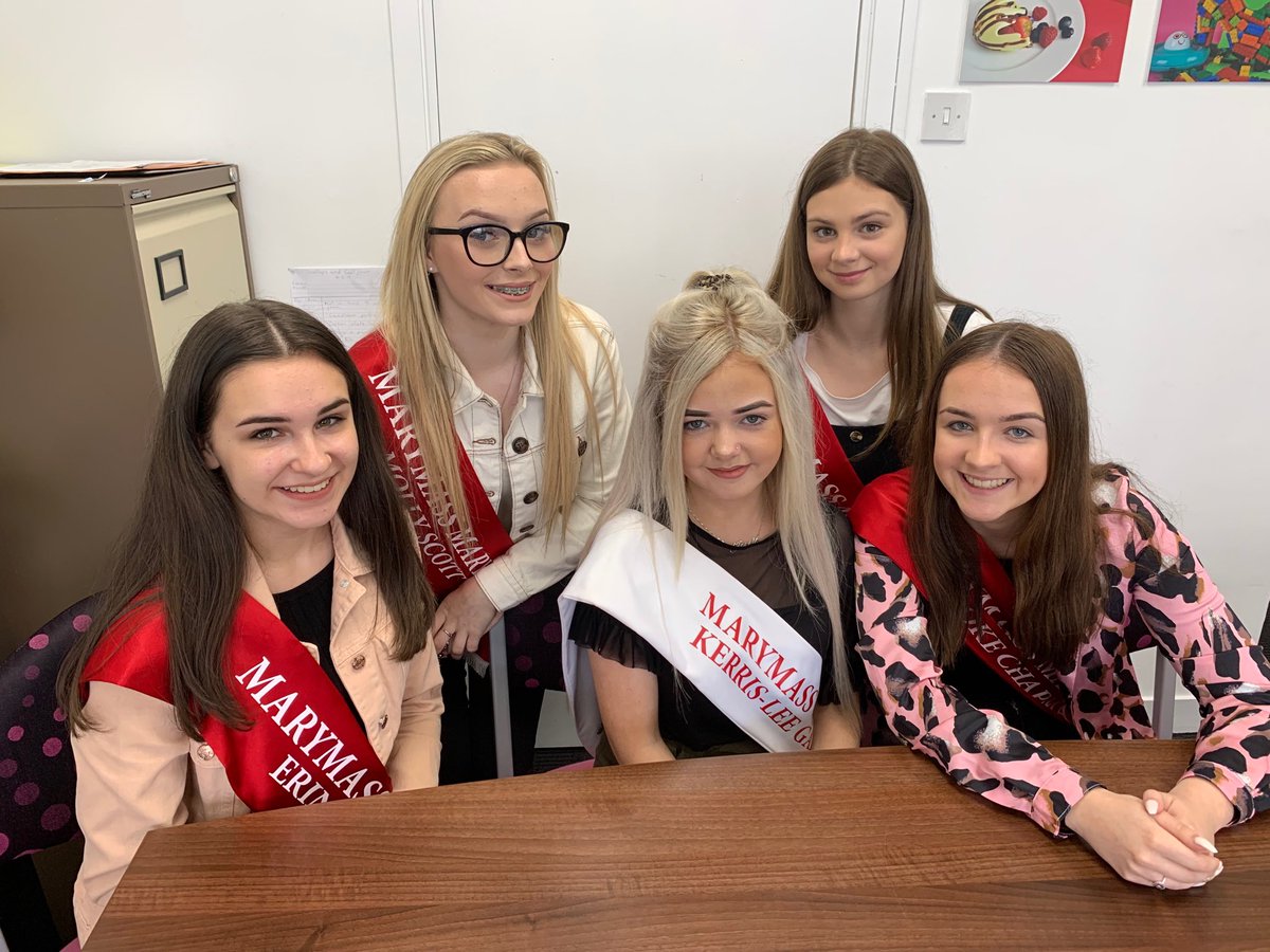 HeadIrvine's tweet photo. Have a great day today ladies and thank you so much for coming to visit us ⁦@IrvineRoyalAcad⁩ #Marymass2019 https://t.co/I8r7cLnKEW