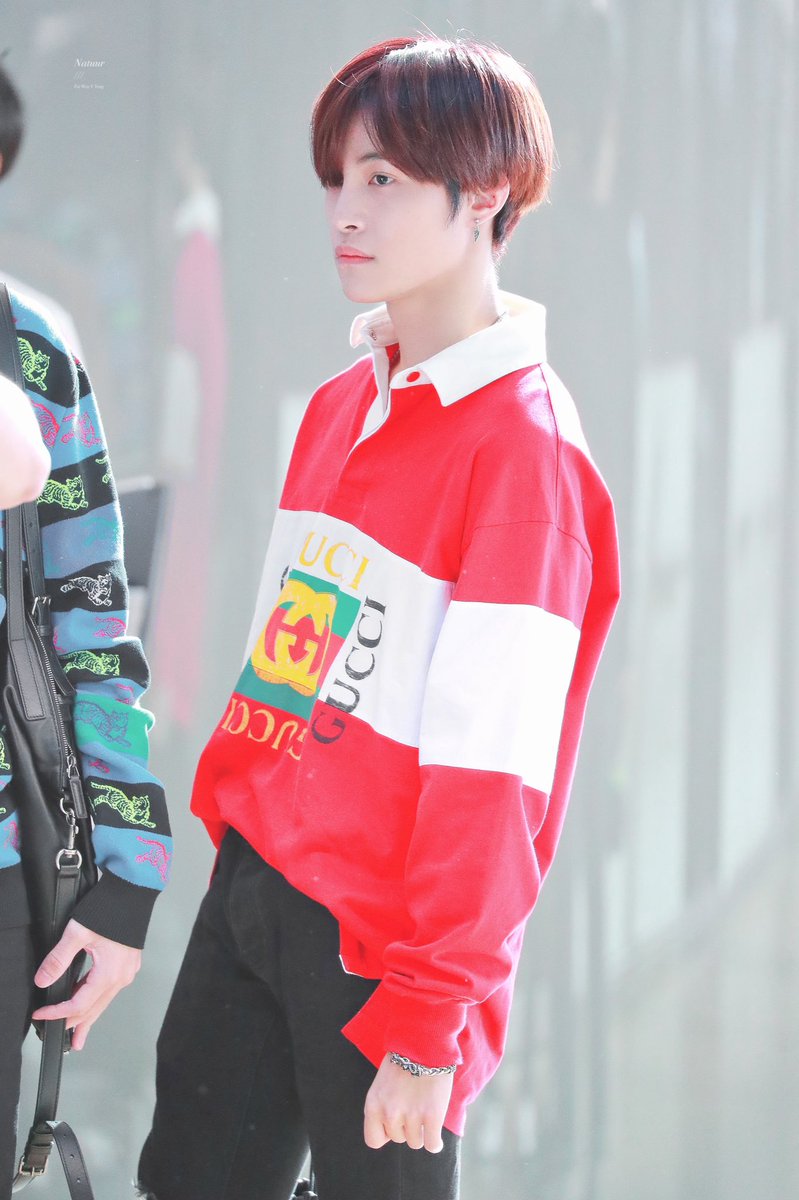 20001010net's tweet photo. 190824 ICN

#YANGYANG #刘扬扬 #양양 
#WayV #WeiShenV #威神V https://t.co/ENFIAqcTxs