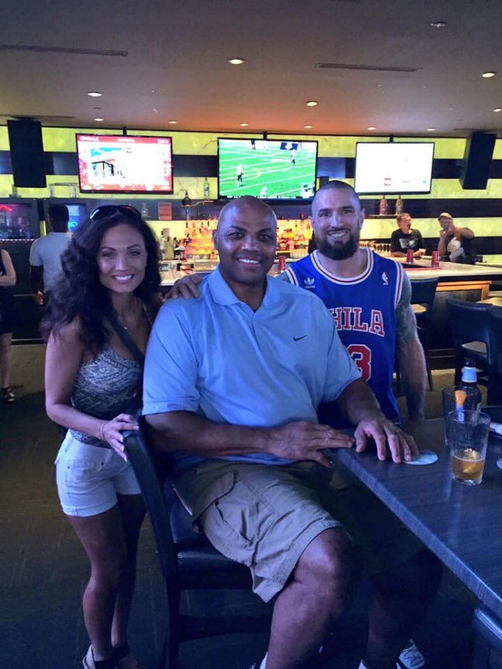 KarateMark215's tweet image. Looking forward to making new memories! #975FanFest #XfinityLive