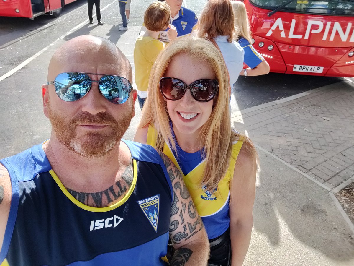 ScottyWhitehave's tweet photo. @WG_Sport @warringtonnews @WarringtonRLFC At Silverstone services. https://t.co/WtpVWES5mB