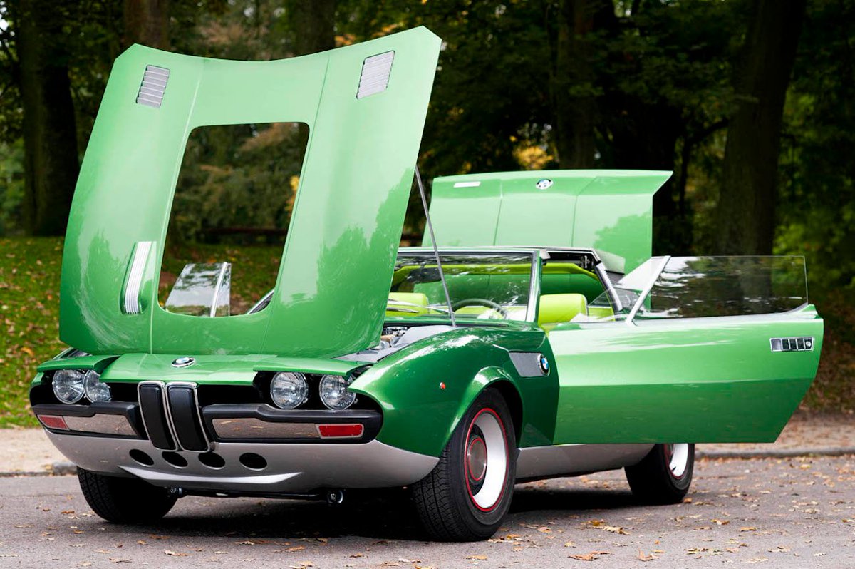 MathiasMedvedev's tweet photo. 1969 #BMW 2800 #Spicup #Bertone
Spicup: 5 facts🤓
1⃣It is based on the chassis of the BMW 2500 Saloon and had a 2.8-litre version of the SOHC straight-six engine installed
2⃣The name Spicup is in fact spider+coupé.
#BMWfacts https://t.co/sqzaKiEaMl