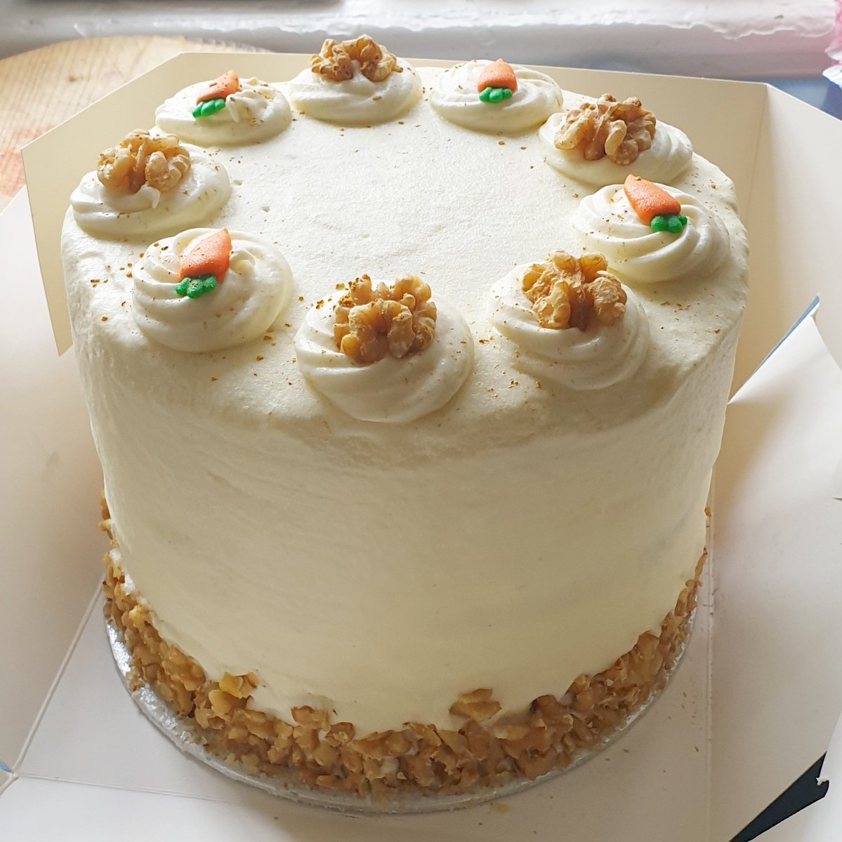 FlourAndFold tweet media