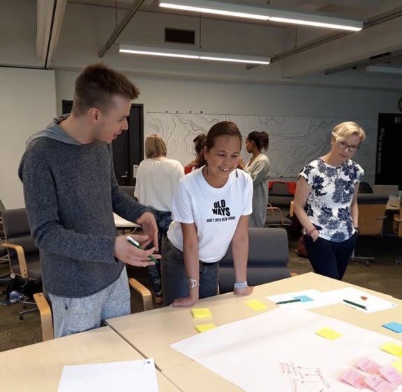 faroliitto's tweet photo. Kiitos Inspiroivasta ja yhteisöllisestä työpajasta. Thank you for such an energetic &amp; engaging workshop! @iammeglatvala @EspooEsbo @ACTiveNGOs @URBACT @kuosti https://t.co/pc0XNUTg6s