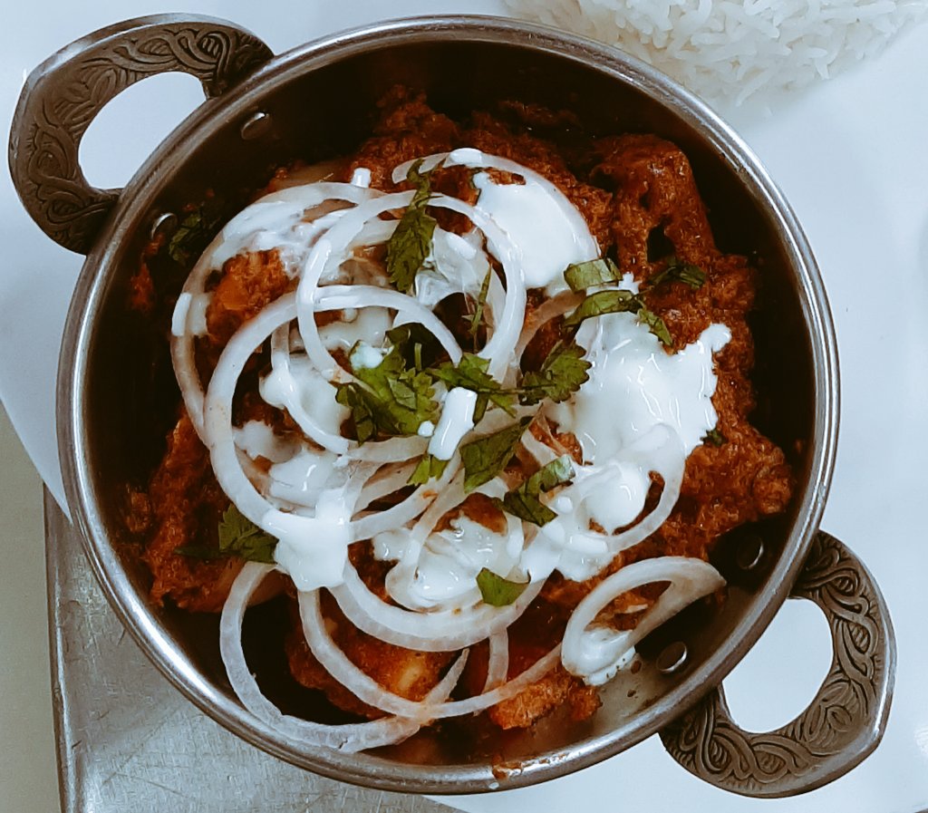 Today's dish Kdhai Chicken <a href="/subornobose/">Dr. Suborno Bose</a> <a href="/AADirIIHMDELHI/">Abdullah Ahmed</a> <a href="/RahulPuri009/">Rahul Puri</a> <a href="/SsunitaSharma/">Sunita Sharma</a> @GurungUllid <a href="/tajpalacedelhi/">Taj Palace, New Delhi</a> <a href="/OberoiHotels/">Oberoi Hotels & Resorts</a>