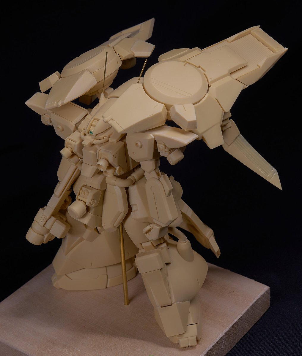強行偵察型ザクIII組めました。 C3マーケット8/25日曜、AOZ models