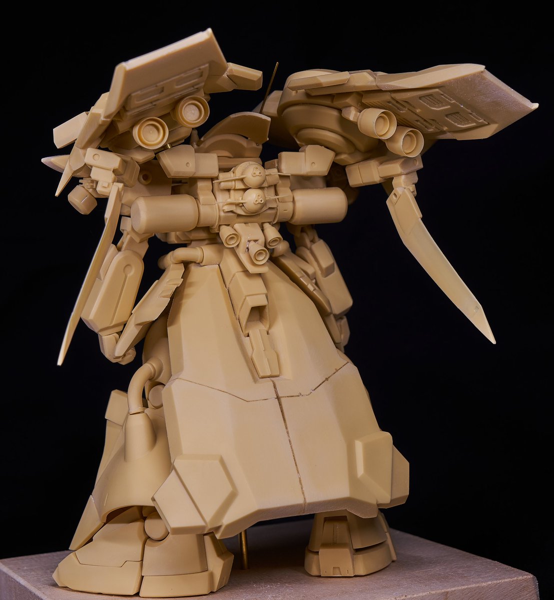 強行偵察型ザクIII組めました。 C3マーケット8/25日曜、AOZ models