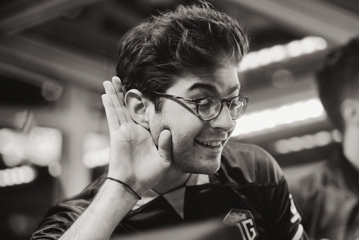 OGesports's tweet photo. When you play offlane Silencer.

#DreamOG #TI9 https://t.co/YaCSwhfniA