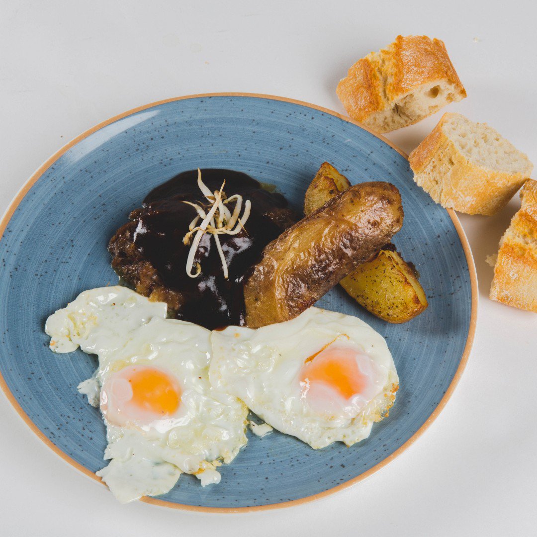 Casa_Fuster's tweet photo. Un buen plato de huevos fritos 🍳 no es nada sin pan para sucar😜
Te esperamos en Casa Fuster con este plato, ya sea para Desayunar, Comer o cenar..cuando más te apetezca!!!
RESERVAS
📞937 122 913
✉️reservas@casafuster.net
#Sabadell #Restaurante #Food #Braseria #Brasa #Desayuno https://t.co/E2azdmadKz
