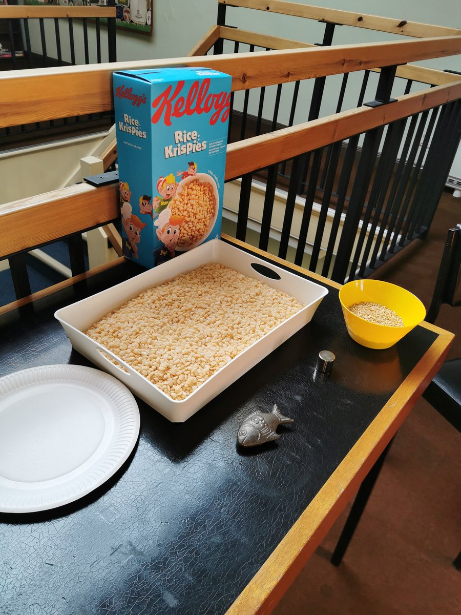 andysmcleod's tweet photo. Delighted to be here @somersetlibrary with @jem_world doing some #breakfastscience this morning! https://t.co/1h3MGSnh9H